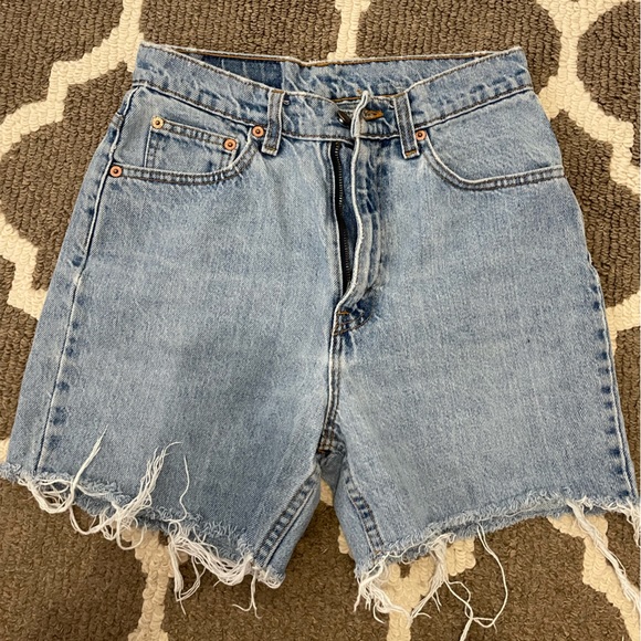 Levi’s Vintage High Waisted Shorts - Picture 2 of 2